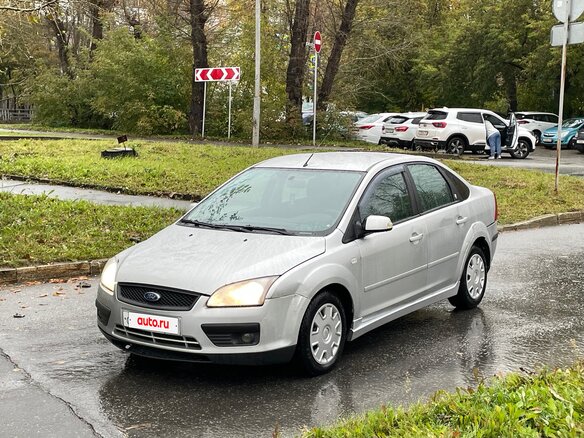 2007 Ford Focus II Рестайлинг, серебристый, 219000 рублей - вид 1