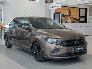 2021 Volkswagen Polo VI, коричневый, 1739000 рублей, вид 3
