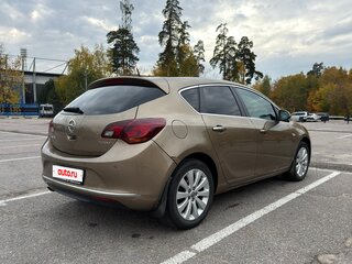 2013 Opel Astra J Рестайлинг, бежевый, 830000 рублей, вид 5