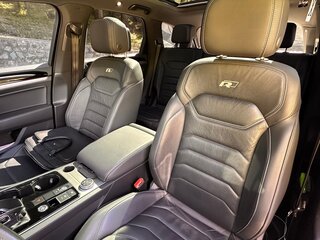 2019 Volkswagen Touareg III, коричневый, 4100000 рублей, вид 4