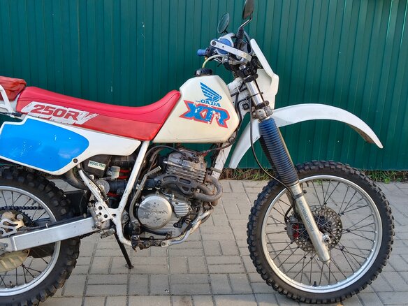 1996 Honda CR 250R, белый, 250000 рублей