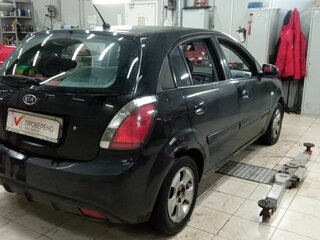 2010 Kia Rio II Рестайлинг, чёрный, 420000 рублей, вид 3