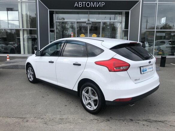 2015 Ford Focus III Рестайлинг, белый, 890000 рублей - вид 6