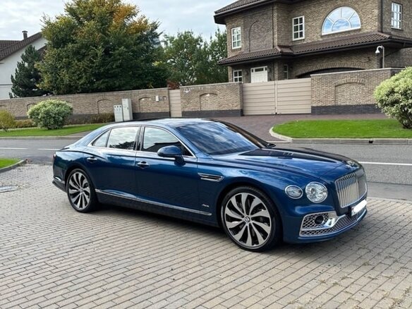 2023 Bentley Flying Spur III, синий, 21500000 рублей - вид 7