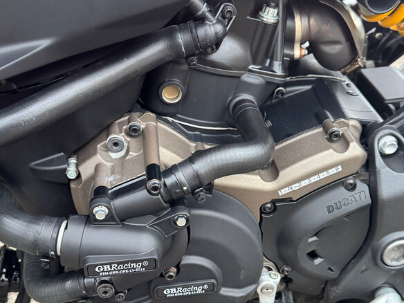 2015 Ducati Monster 821, пурпурный, 695000 рублей - вид 2