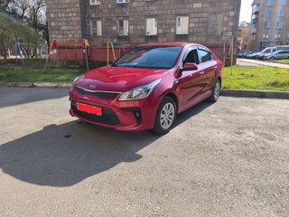 2017 Kia Rio IV, красный, 1290000 рублей, вид 1