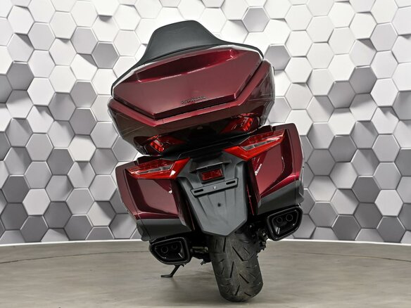 2025 Honda GL 1800 Gold Wing, красный, 3649000 рублей - вид 5