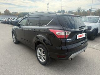 2017 Ford Kuga II Рестайлинг, чёрный, 1393000 рублей, вид 4
