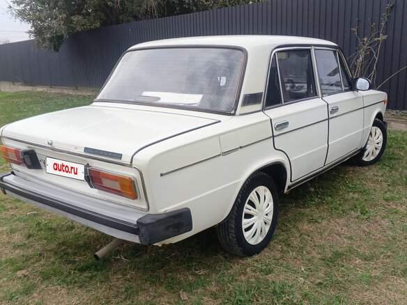 1998 Lada (ВАЗ) 2106, белый, 110000 рублей - вид 3