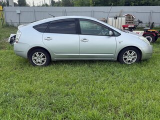 2009 Toyota Prius II Рестайлинг (XW20), серебристый, 600000 рублей, вид 2