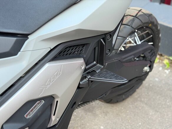 2026 Honda X-ADV, серебристый, 1550000 рублей - вид 11