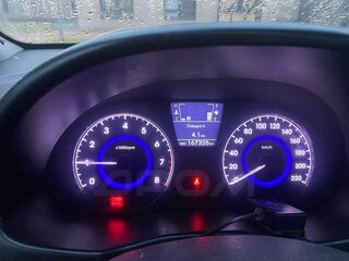 2014 Hyundai Solaris I, серебристый, 590000 рублей, вид 5