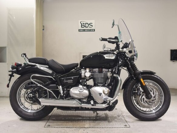 2025 Triumph Bonneville Speedmaster, чёрный