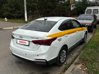 2018 Hyundai Solaris II, белый, 830000 рублей, вид 2