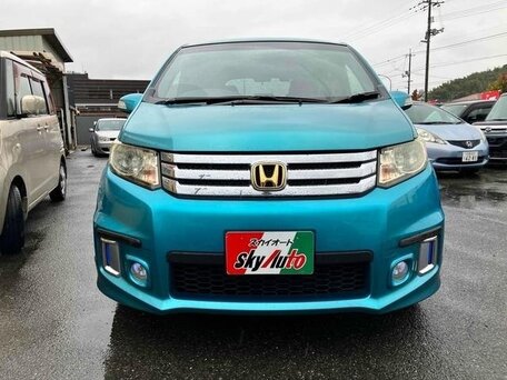 2013 Honda Freed Spike I Рестайлинг, голубой, 790000 рублей, вид 2