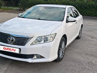 2013 Toyota Camry VII (XV50), белый, 1650000 рублей, вид 4