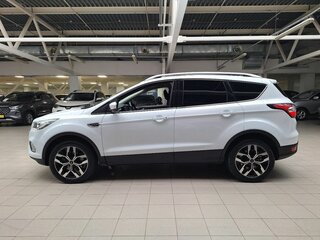 2018 Ford Kuga II Рестайлинг, белый, 1570000 рублей, вид 4