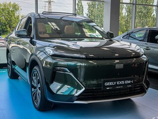 2026 Geely EX5 Гибрид EM-R, зелёный, 3829990 рублей, вид 3
