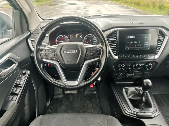 2021 Isuzu D-Max III, белый, 2800000 рублей - вид 28