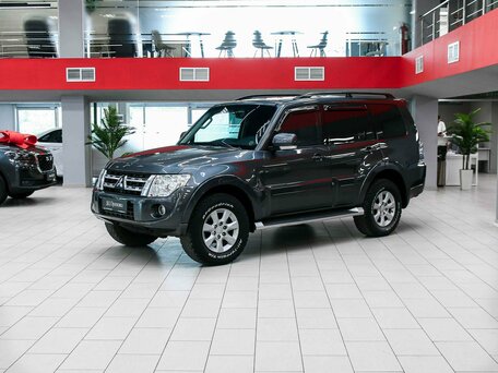 Mitsubishi Pajero IV Рестайлинг 1