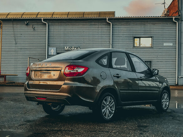 2026 Lada (ВАЗ) Granta I Рестайлинг, коричневый, 1257000 рублей - вид 3