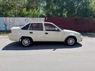 2012 Daewoo Nexia I Рестайлинг, бежевый, 210000 рублей, вид 4