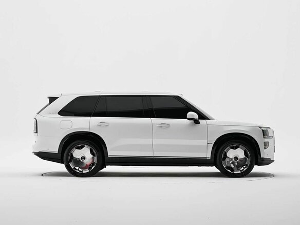 2026 Zeekr 9X 55 kWh (до 3.5 т), белый, 12799900 рублей - вид 7