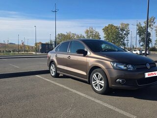 2014 Volkswagen Polo V, коричневый, 800000 рублей, вид 3