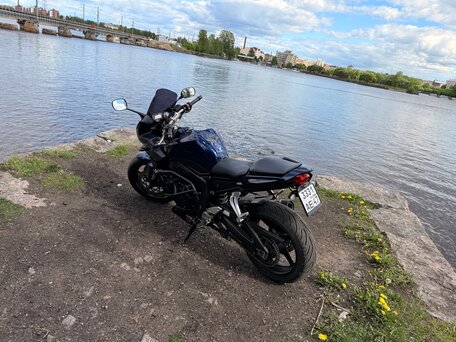 2006 Yamaha FZ1, пурпурный, 670000 рублей, вид 5