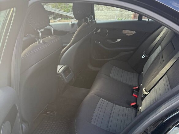 2014 Mercedes-Benz C-Класс 180 IV (W205), чёрный, 2100000 рублей - вид 3