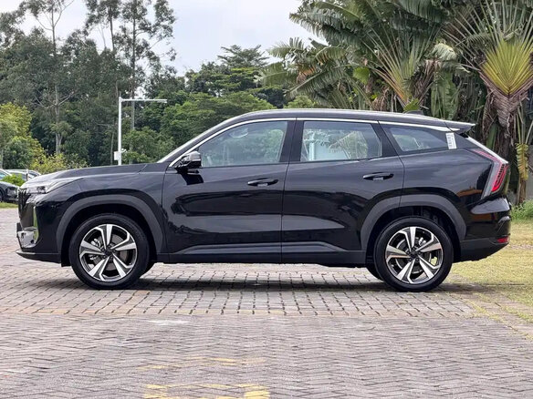 2025 Geely Boyue L I Рестайлинг, чёрный, 2590017 рублей - вид 4