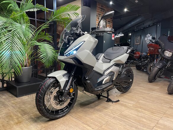 2026 Honda X-ADV, серый, 1850000 рублей - вид 3
