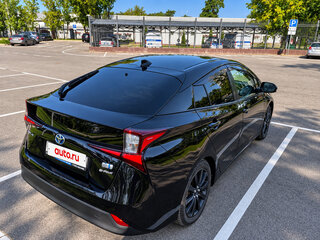 2019 Toyota Prius IV Рестайлинг (XW50), чёрный, 1850000 рублей, вид 1