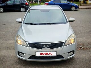 2010 Kia Ceed I Рестайлинг, серебристый, 630000 рублей, вид 2