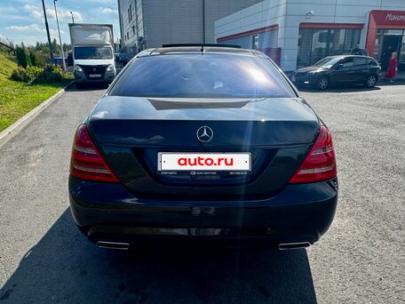 2009 Mercedes-Benz S-Класс 500 V (W221) Рестайлинг, чёрный, 1350000 рублей, вид 4
