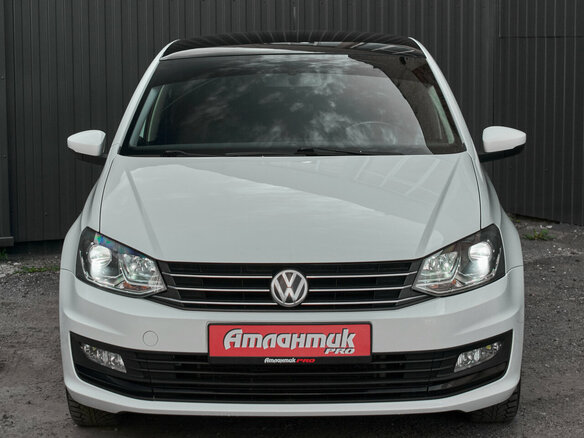 2019 Volkswagen Polo V Рестайлинг, белый, 1230000 рублей - вид 2