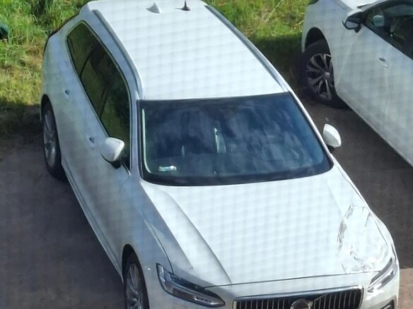 2021 Volvo V90 II Рестайлинг, белый, 3100000 рублей - вид 1