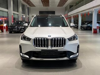2023 BMW X1 Long 20Li sDrive II (F48) Рестайлинг, белый, 1960000 рублей, вид 2