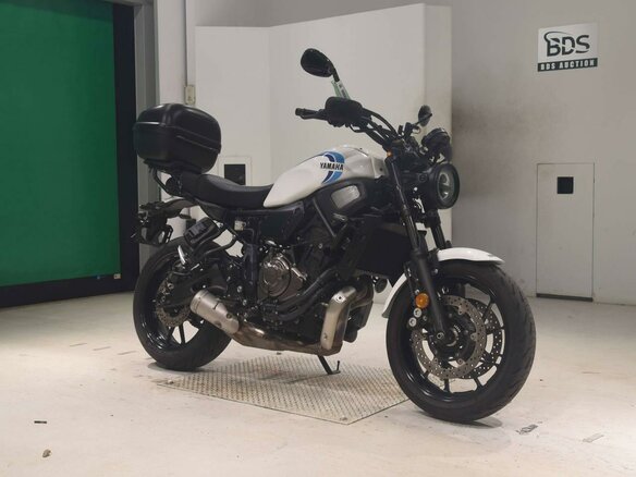 2022 Yamaha XSR700, белый, 747000 рублей - вид 2