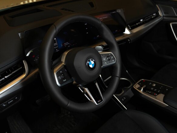 2026 BMW X1 25Li xDrive III (U11/U12), белый - вид 10