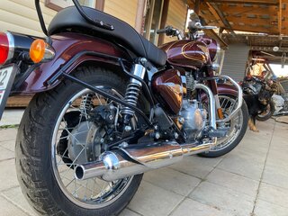 2024 Royal Enfield Bullet 350, пурпурный, 450000 рублей, вид 3