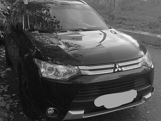 2014 Mitsubishi Outlander III Рестайлинг, чёрный, 1900000 рублей, вид 3