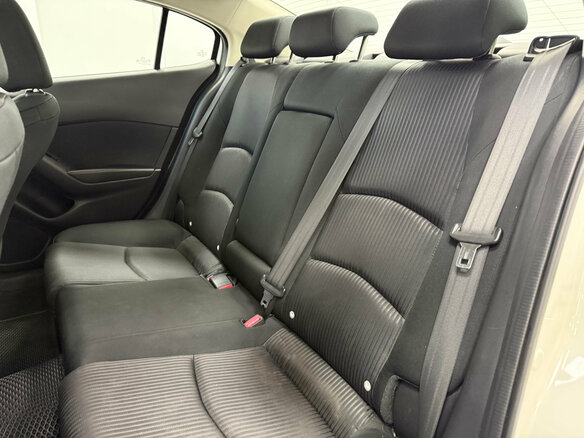 2014 Mazda 3 III (BM), белый, 1380000 рублей - вид 9