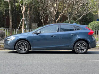 2020 Volvo V40 II Рестайлинг, серый, 1329777 рублей, вид 5