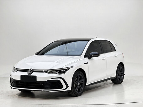 2022 Volkswagen Golf VIII, белый, 1972000 рублей, вид 1