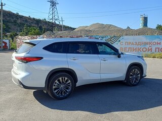 2025 Toyota Highlander IV (XU70), белый, 5100000 рублей, вид 3