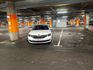 2023 Skoda Octavia III (A7) Рестайлинг, белый, 2500000 рублей, вид 2