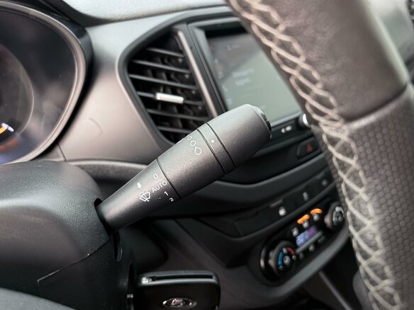 2022 Lada (ВАЗ) Vesta I, красный, 1398000 рублей - вид 16