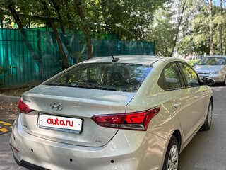 2018 Hyundai Solaris II, золотистый, 1290000 рублей, вид 3