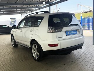 2010 Mitsubishi Outlander II Рестайлинг, белый, 1220000 рублей, вид 3